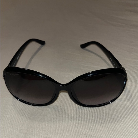 Classic Black Sunglasses - Salvador Ferragamo